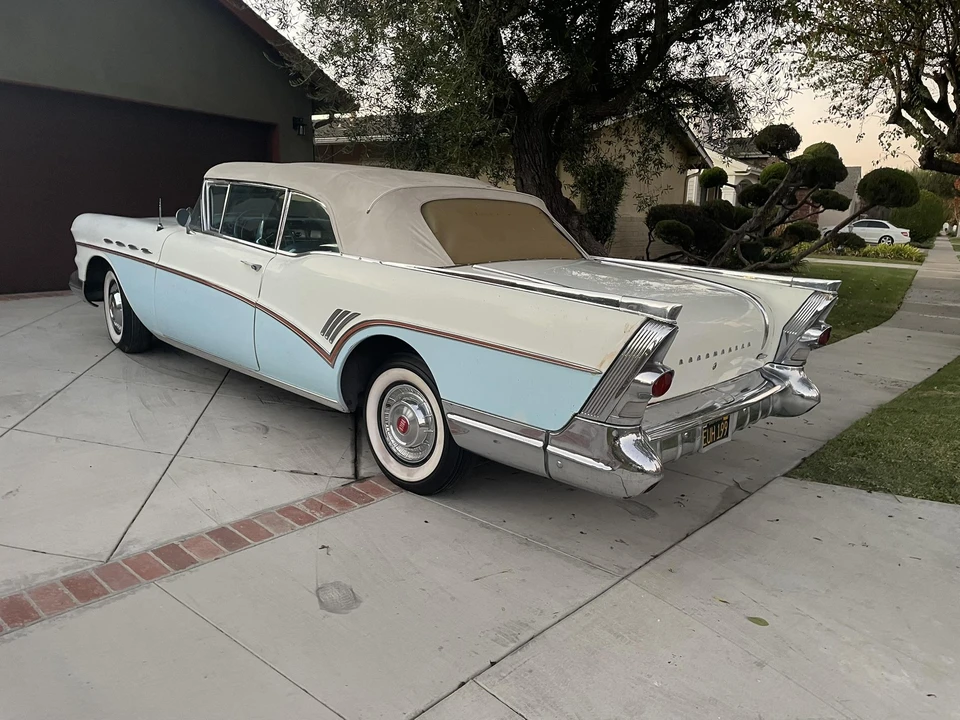 1957 Buick Roadmaster - Image 18 of 31