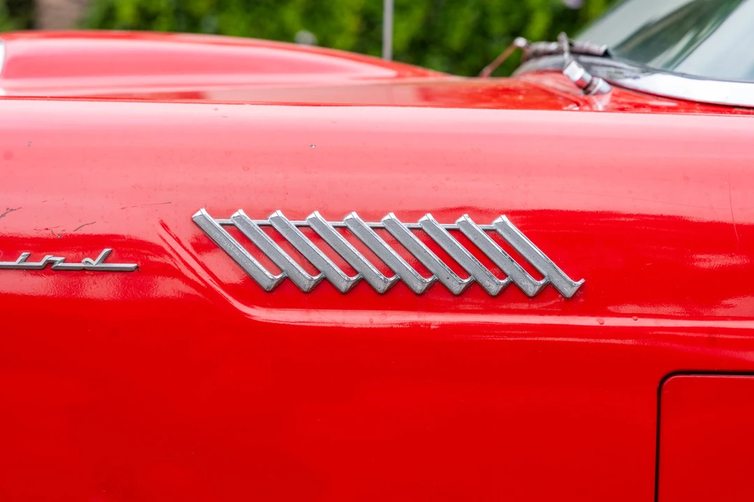 1957 Ford Thunderbird 1st Gen - Image 26 of 31