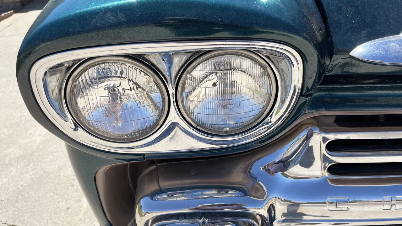 1959 Chevrolet Task Force - Image 22 of 31