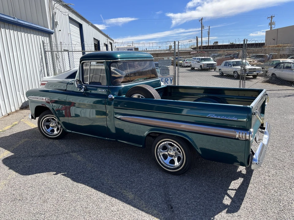 1959 Chevrolet Task Force - Image 10 of 31