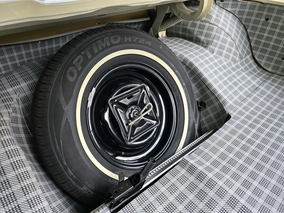 1960 Ford Thunderbird 2nd Gen - Image 30 of 31