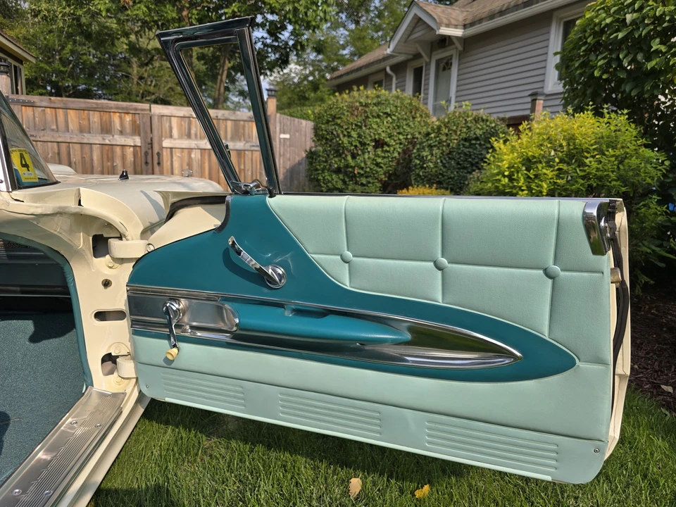 1960 Ford Thunderbird 2nd Gen - Image 27 of 31