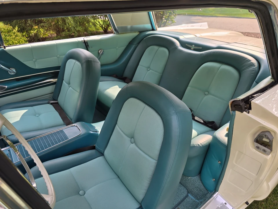1960 Ford Thunderbird 2nd Gen - Image 22 of 31