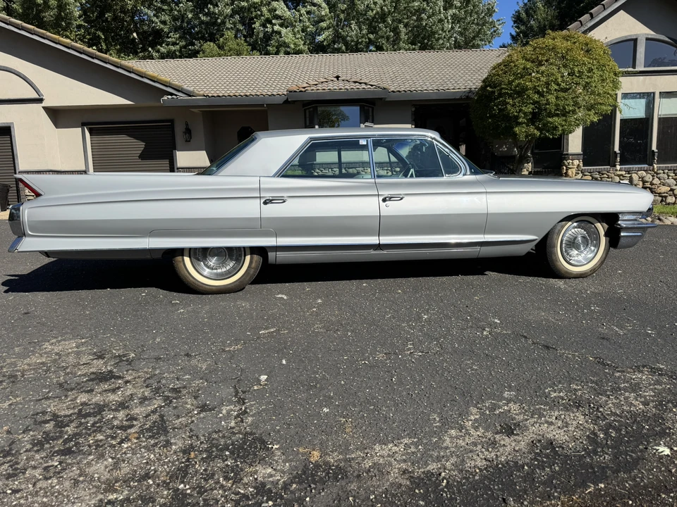1962 Cadillac Series 62 6th Gen - Image 14 of 31
