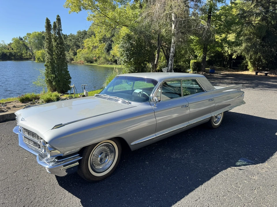 1962 Cadillac Series 62 6th Gen - Image 2 of 31