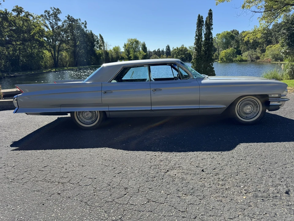1962 Cadillac Series 62 6th Gen - Image 5 of 31