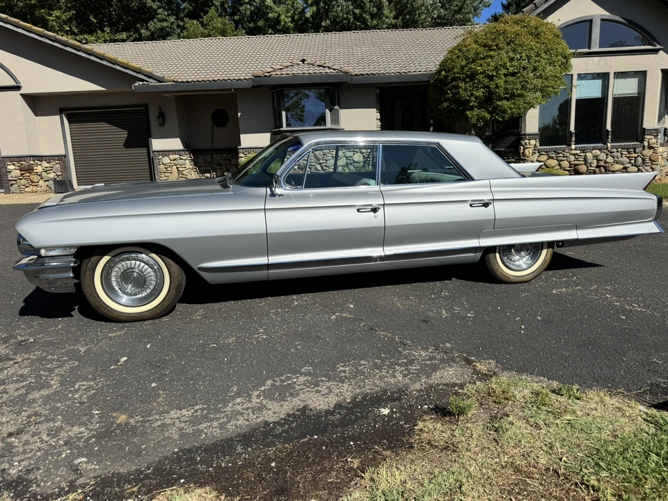 1962 Cadillac Series 62 6th Gen - Image 18 of 31