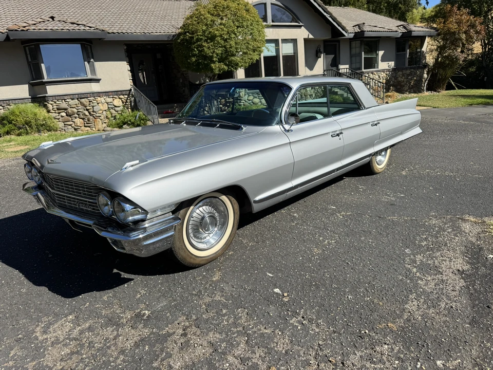 1962 Cadillac Series 62 6th Gen - Image 9 of 31