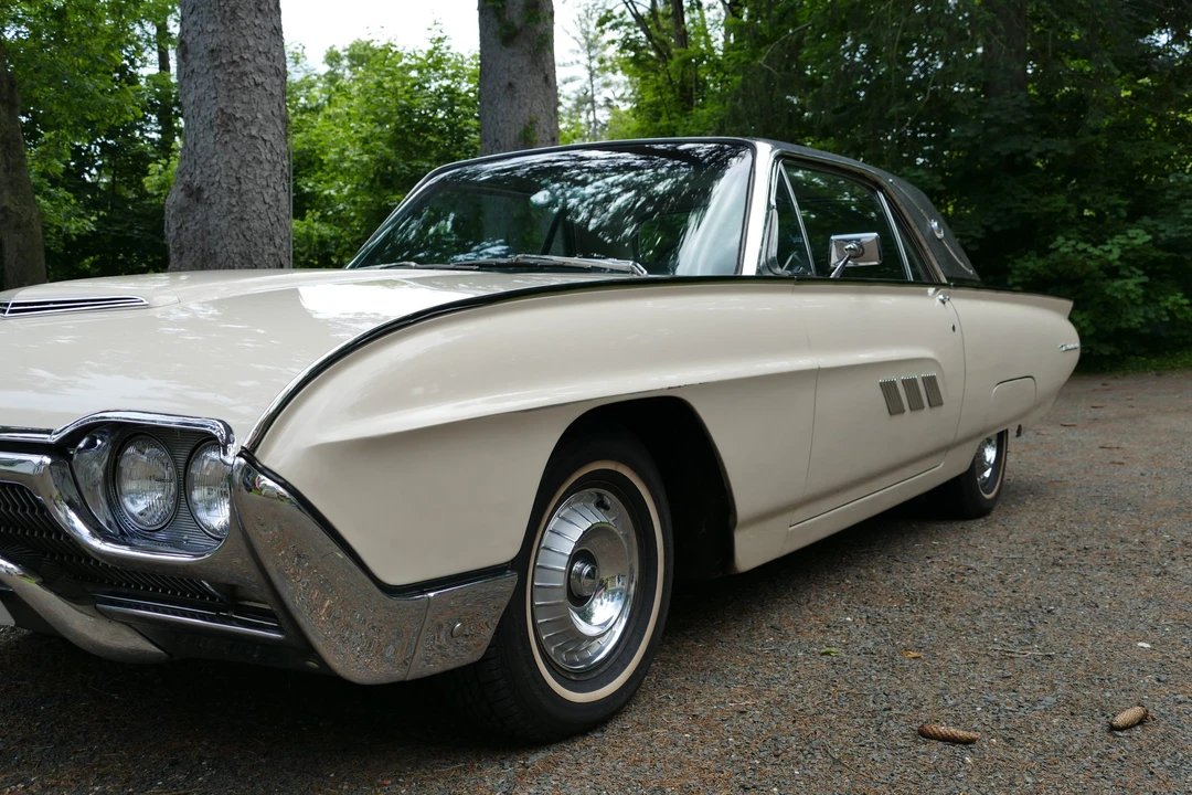 1963 Ford Thunderbird 3rd Gen - Image 12 of 31