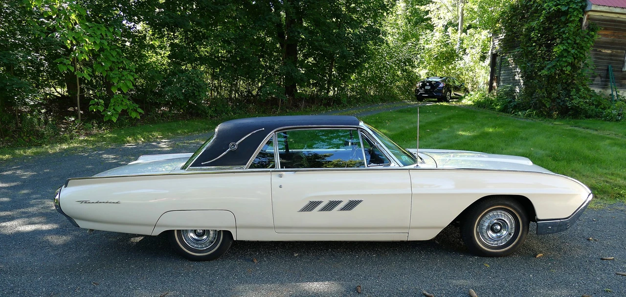 1963 Ford Thunderbird 3rd Gen - Image 3 of 31