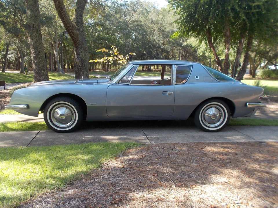 1963 Studebaker Avanti - Image 3 of 31