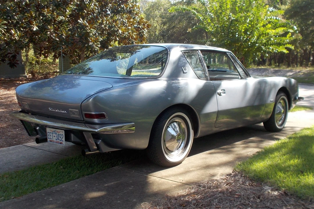 1963 Studebaker Avanti - Image 6 of 31