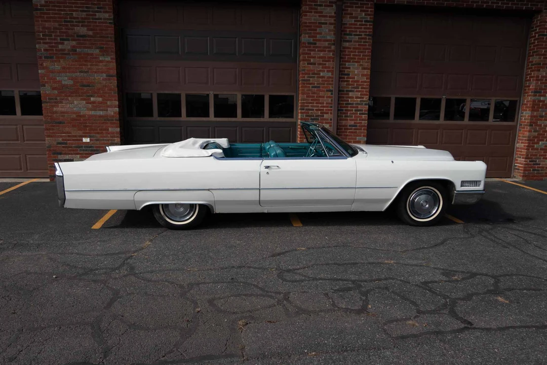 1966 Cadillac DeVille 3rd Gen - Image 9 of 31