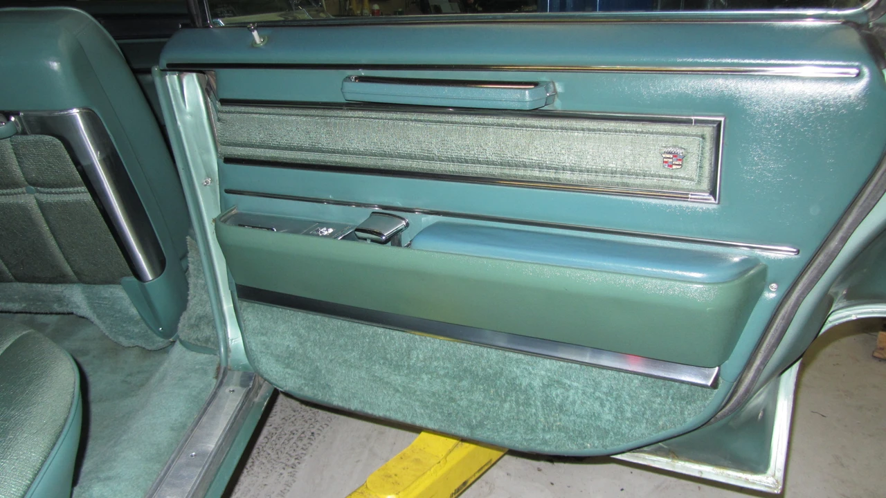 1966 Cadillac DeVille 3rd Gen - Image 25 of 31
