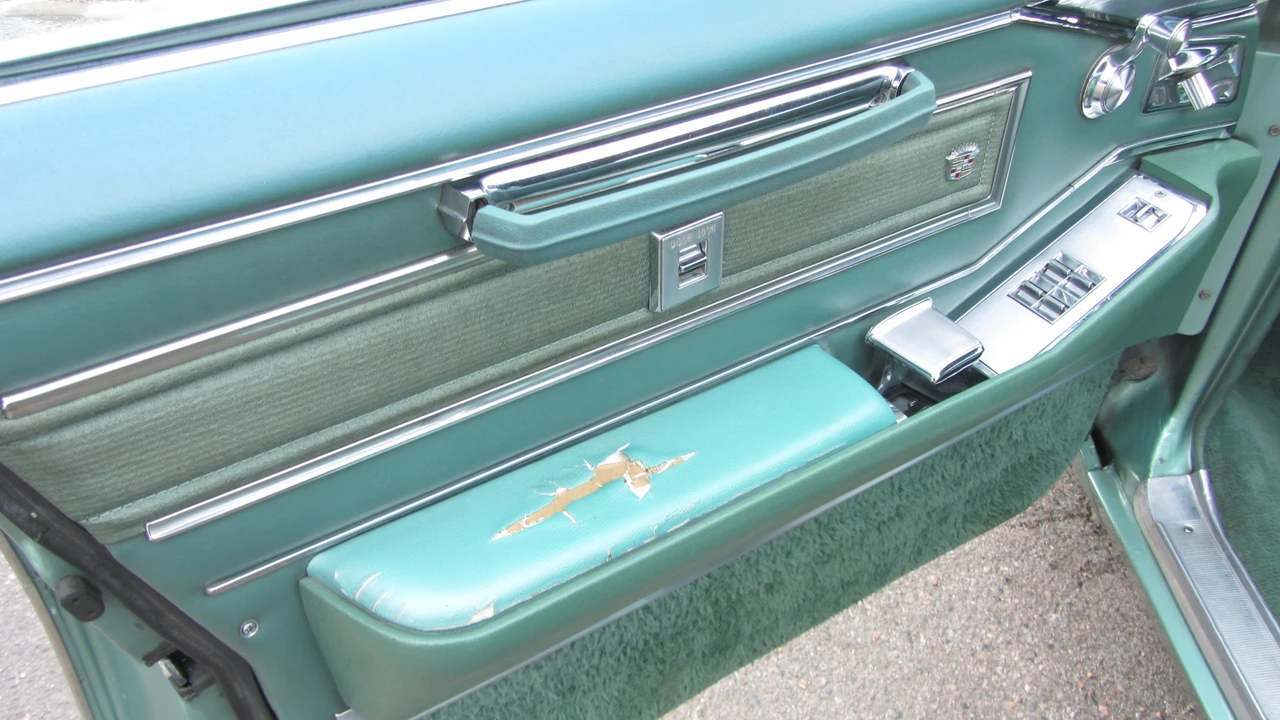 1966 Cadillac DeVille 3rd Gen - Image 22 of 31