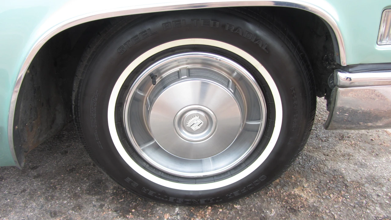 1966 Cadillac DeVille 3rd Gen - Image 20 of 31