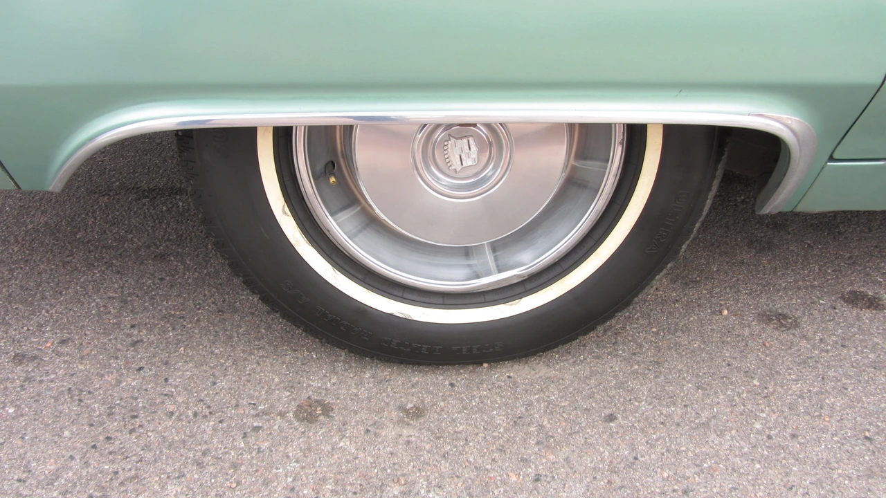 1966 Cadillac DeVille 3rd Gen - Image 19 of 31