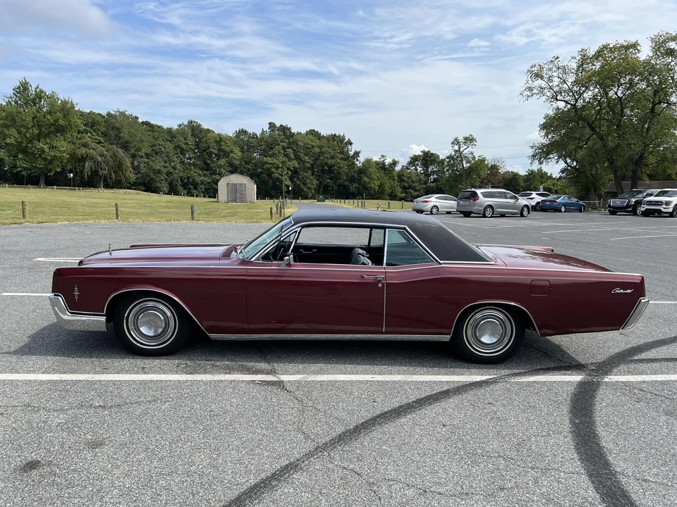 1966 Lincoln Continental 4th Gen - Image 20 of 31