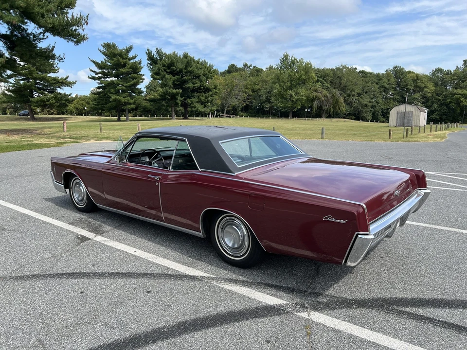 1966 Lincoln Continental 4th Gen - Image 18 of 31