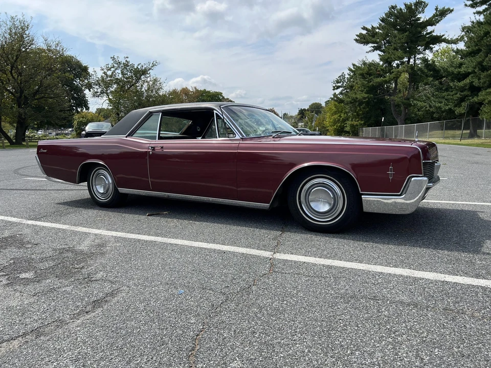 1966 Lincoln Continental 4th Gen - Image 9 of 31