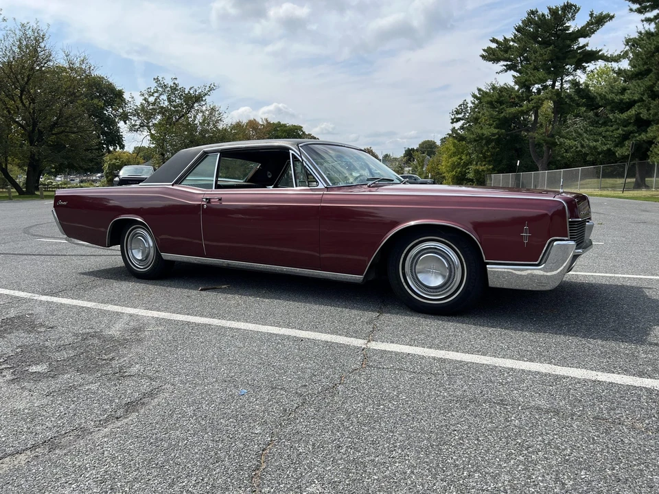 1966 Lincoln Continental 4th Gen - Image 8 of 31
