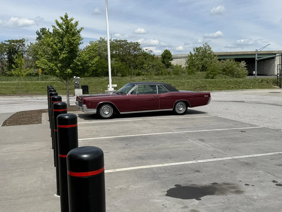 1966 Lincoln Continental 4th Gen - Image 2 of 31