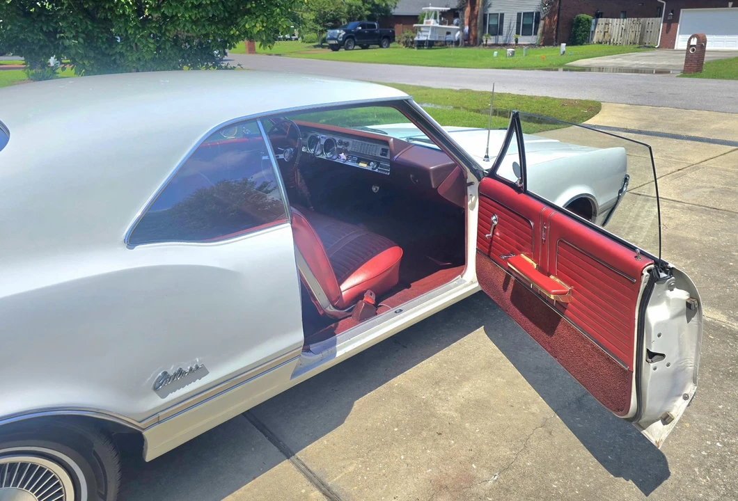 1966 Oldsmobile Cutlass 2nd Gen - Image 28 of 31