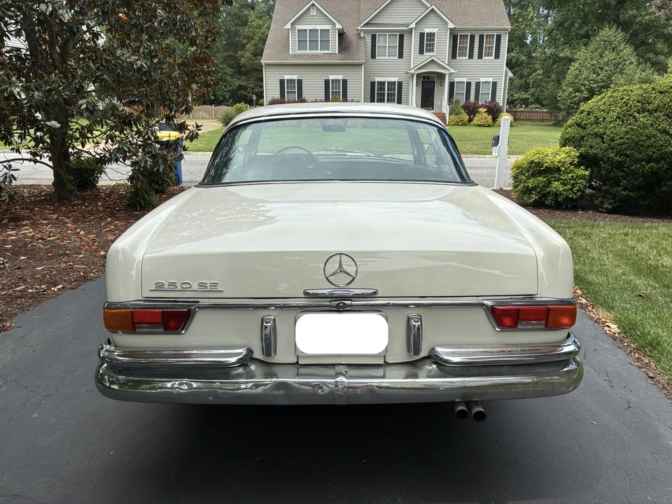 1967 Mercedes-Benz W111 Coupe - Image 19 of 31