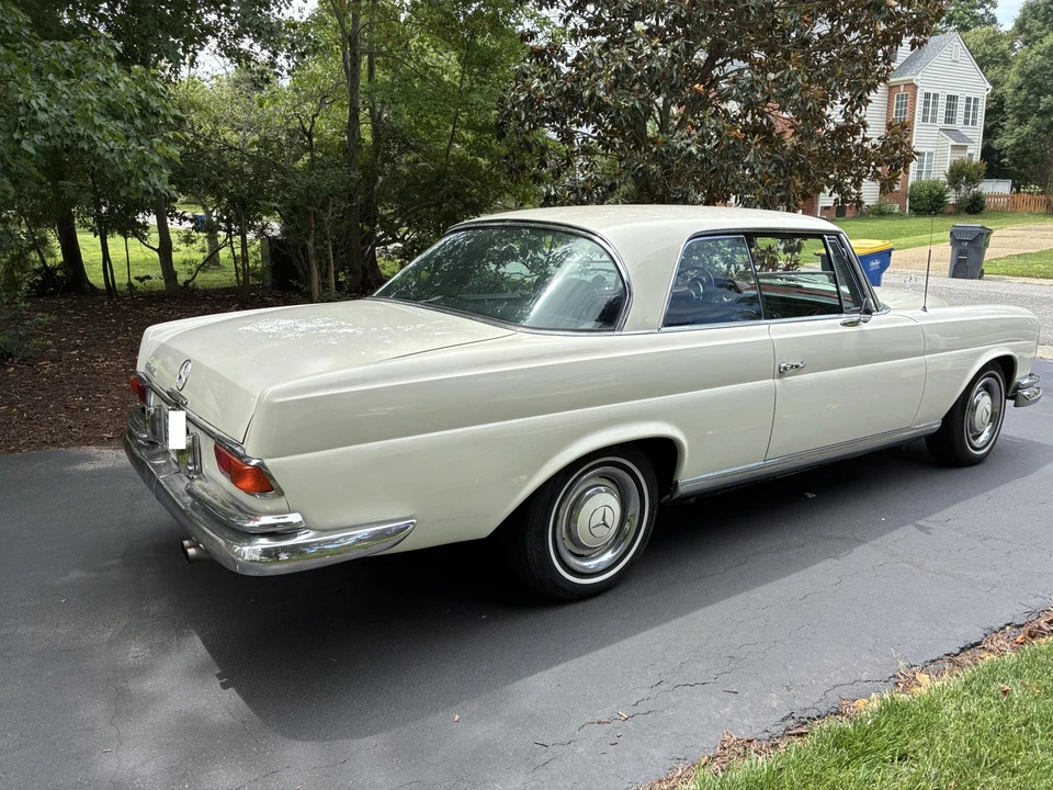 1967 Mercedes-Benz W111 Coupe - Image 17 of 31