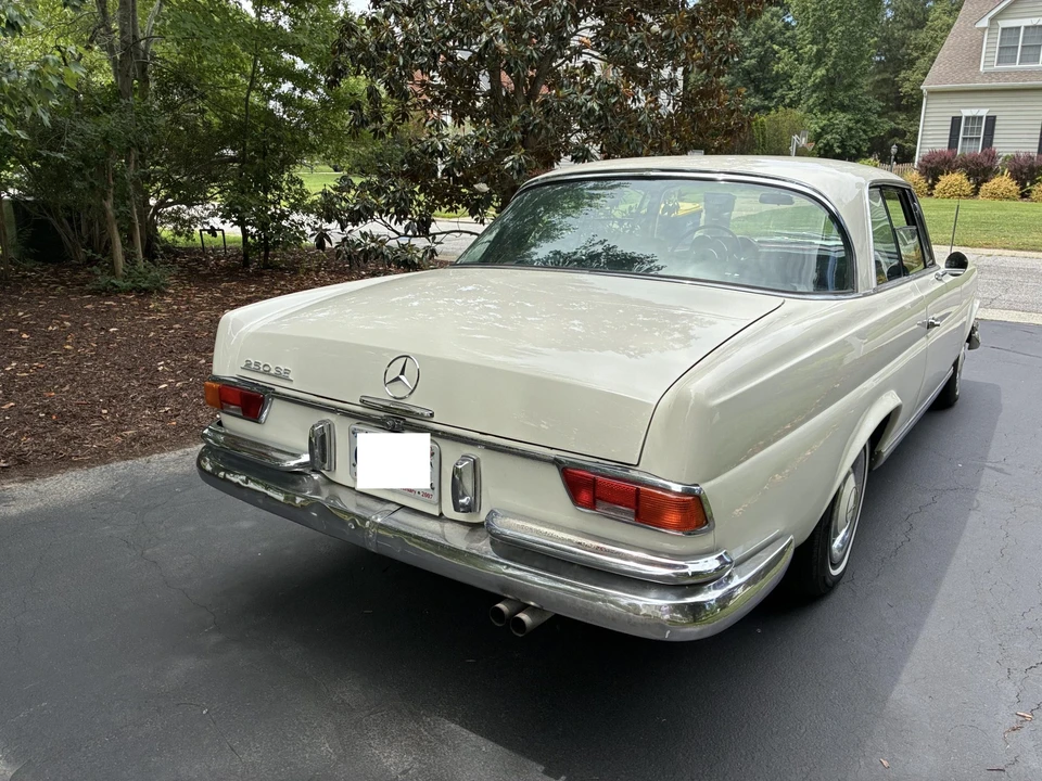 1967 Mercedes-Benz W111 Coupe - Image 18 of 31