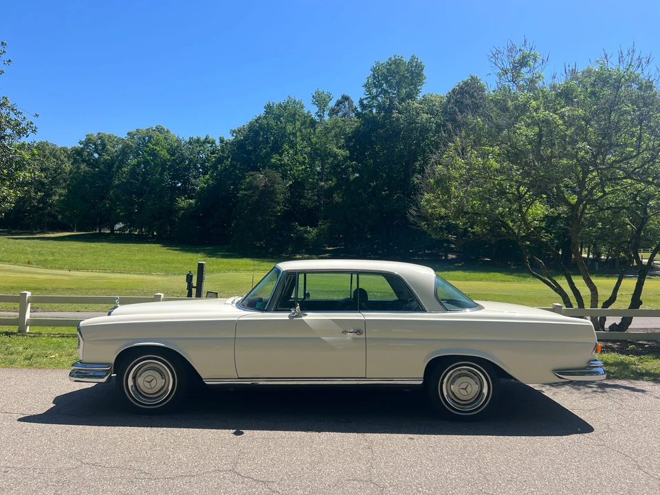 1967 Mercedes-Benz W111 Coupe - Image 7 of 31
