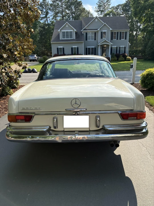1967 Mercedes-Benz W111 Coupe - Image 10 of 31