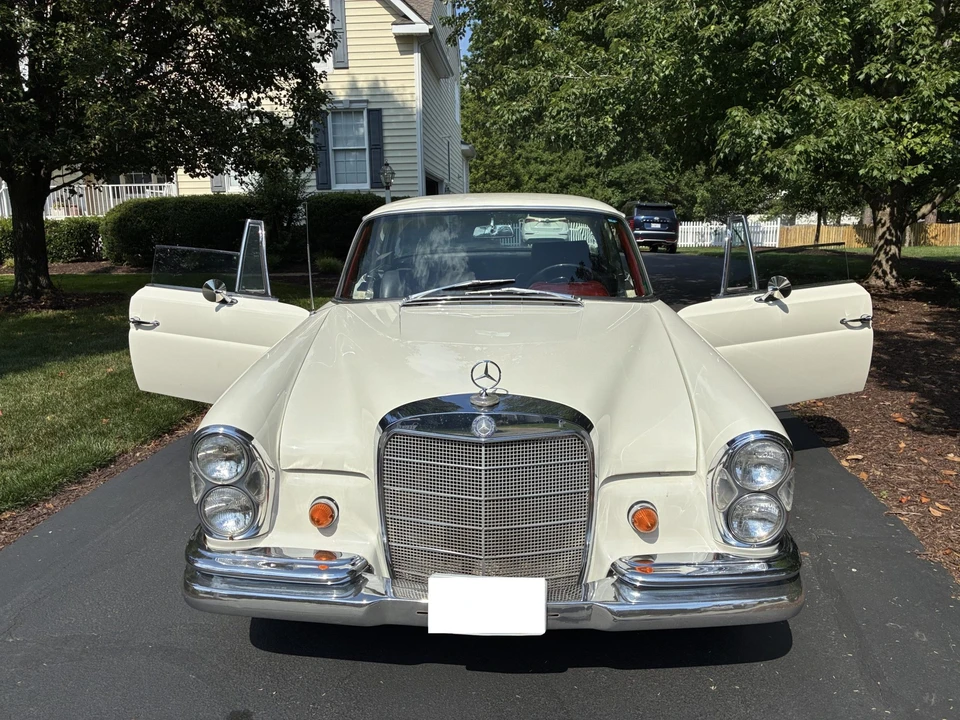 1967 Mercedes-Benz W111 Coupe - Image 12 of 31