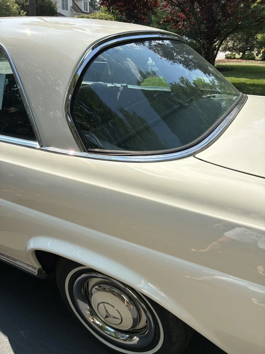 1967 Mercedes-Benz W111 Coupe - Image 24 of 31
