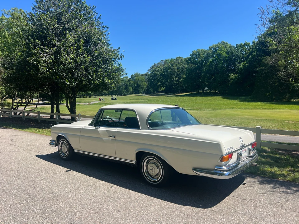1967 Mercedes-Benz W111 Coupe - Image 4 of 31