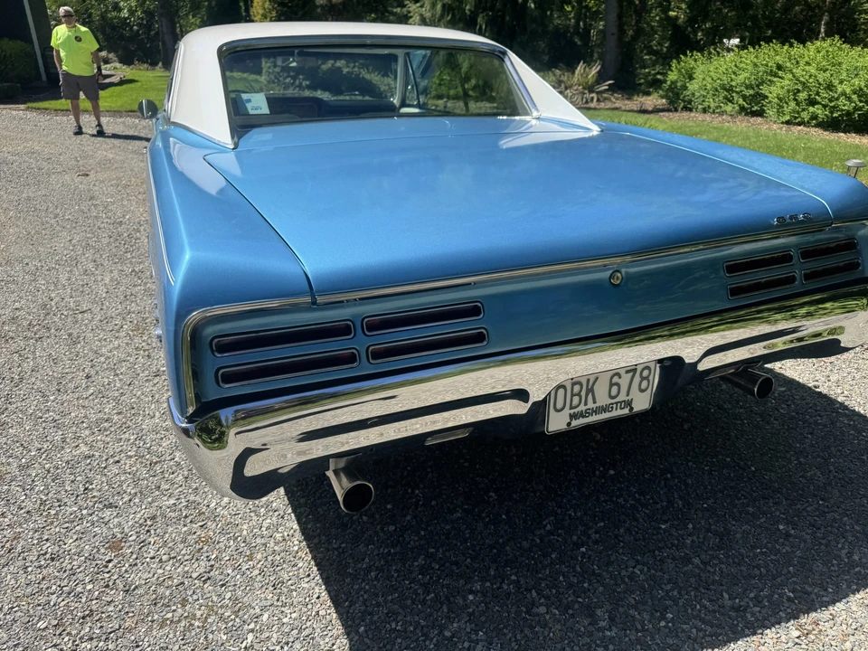 1967 Pontiac - Image 25 of 31