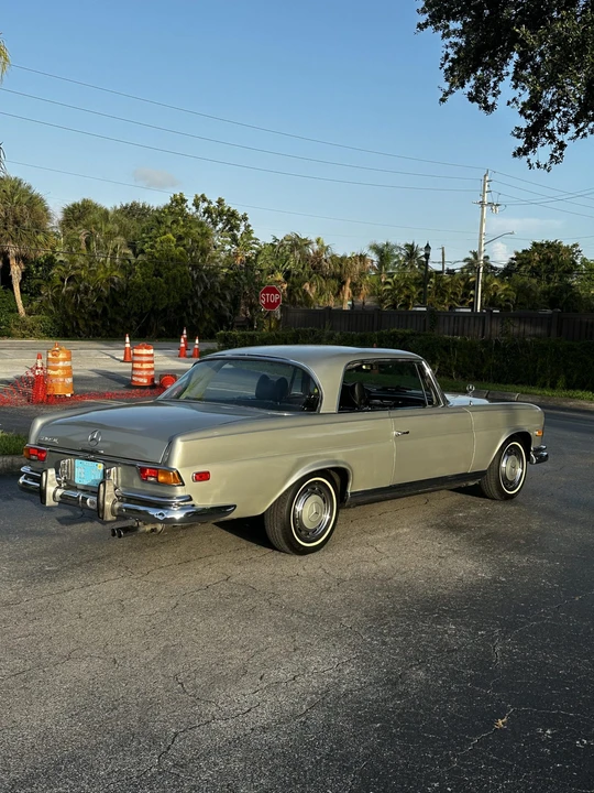 1969 Mercedes-Benz W111 Coupe - Image 21 of 31