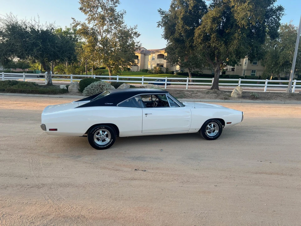 1970 Dodge Charger 2nd Gen - Image 10 of 31