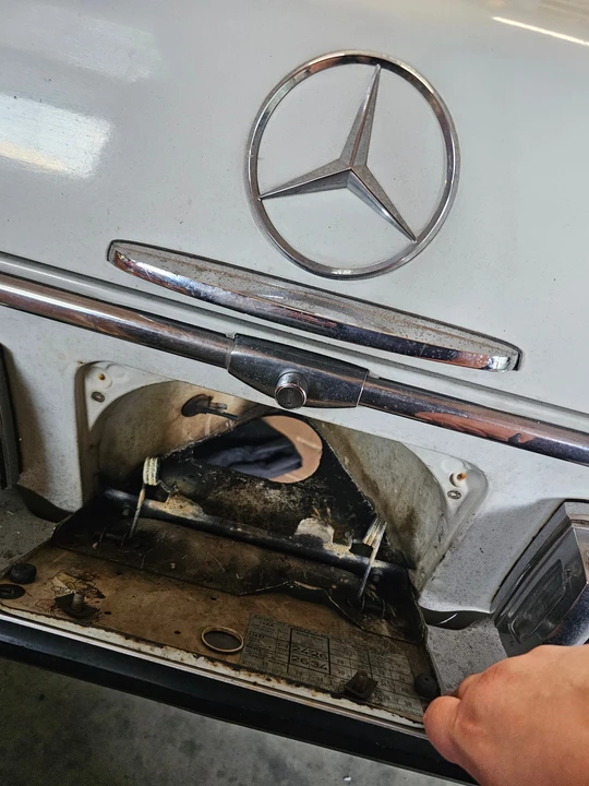 1970 Mercedes-Benz W108 & W109 - Image 14 of 31