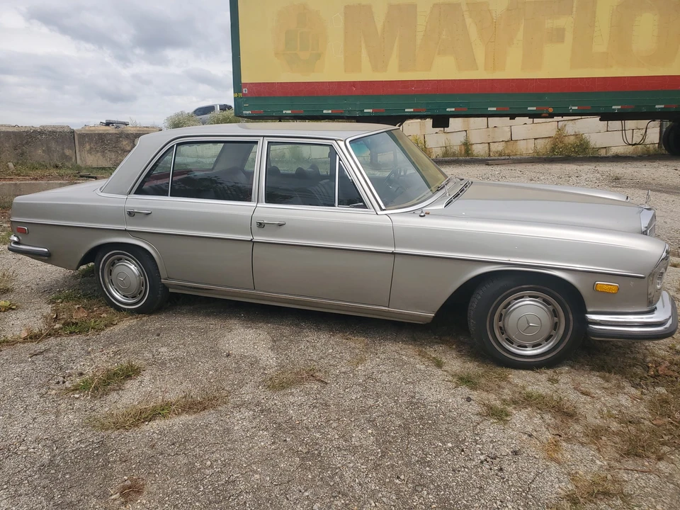 1971 Mercedes-Benz W108 & W109 - Image 10 of 31