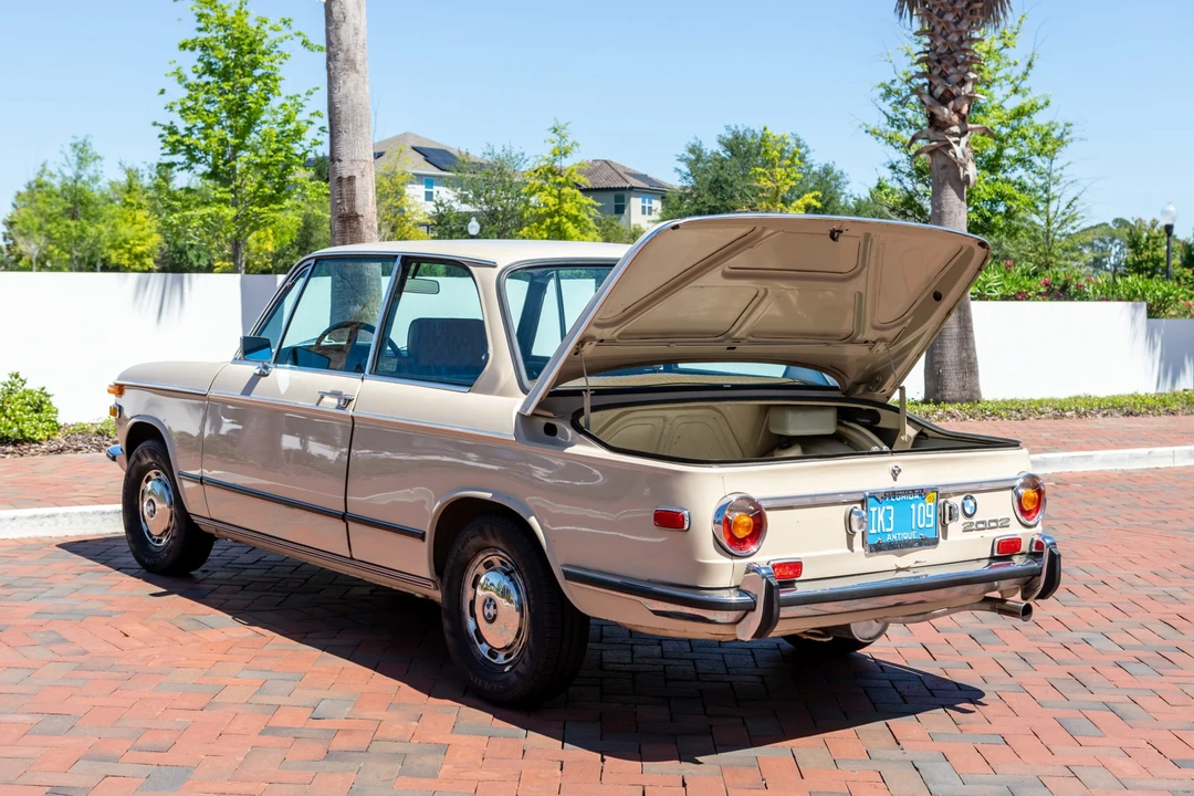 1972 BMW 2002 - Image 11 of 31