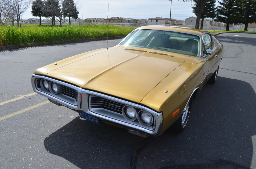 1972 Dodge Charger 3rd Gen - Image 2 of 31