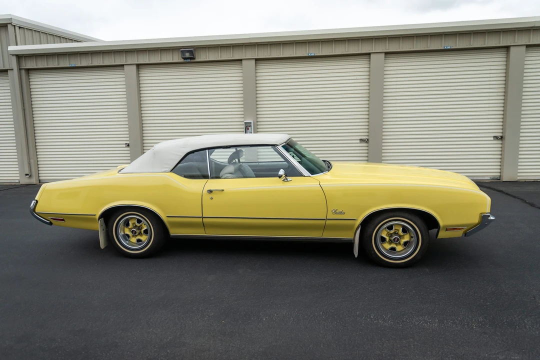 1972 Oldsmobile Cutlass Supreme - Image 25 of 31