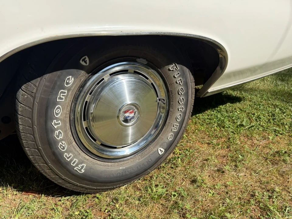 1974 Buick LeSabre - Image 21 of 31