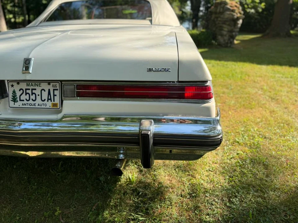 1974 Buick LeSabre - Image 16 of 31