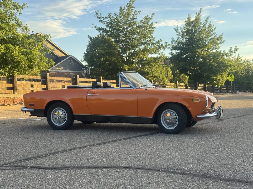 1974 Fiat 124 Sport Spider - Image 9 of 31