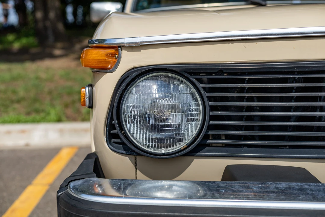 1975 BMW 2002 - Image 11 of 31