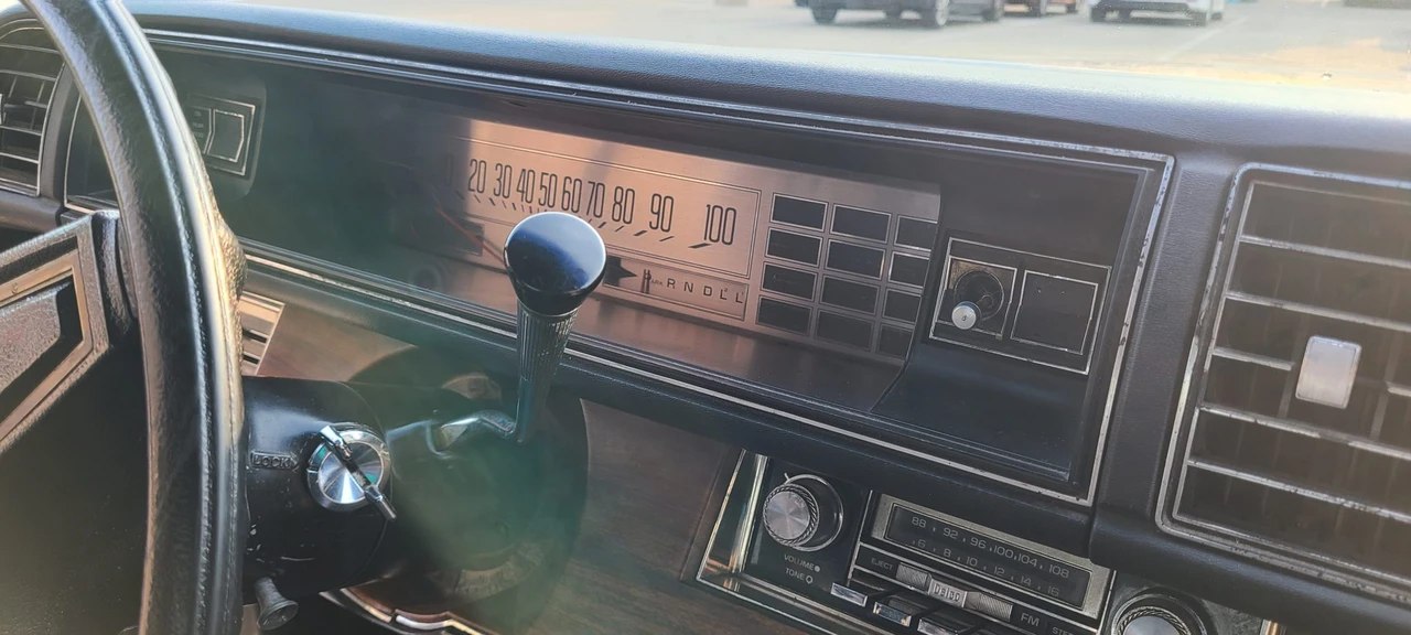 1975 Buick Electra - Image 28 of 31