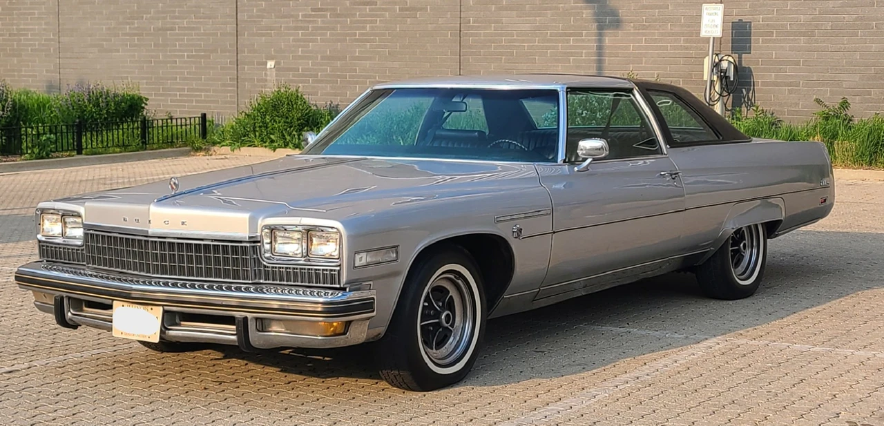 1975 Buick Electra - Image 2 of 31