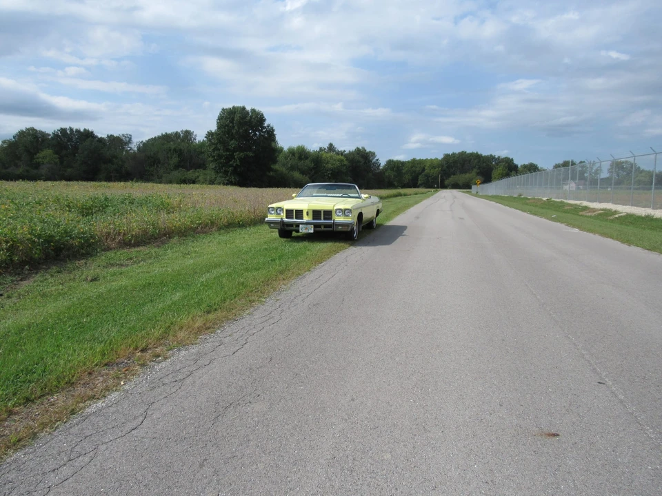 1975 Oldsmobile 88 - Image 4 of 31